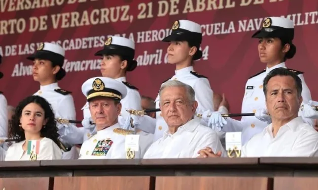 Ceremonia por el 110 Aniversario de la Defensa del Puerto de Veracruz