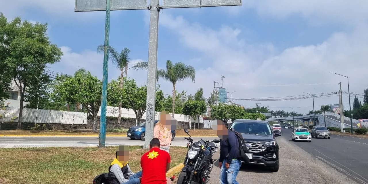 Motociclista lesionado en la carretera Xalapa-Veracruz, a la altura del Orfis