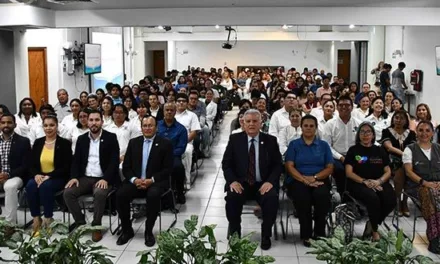 UV región Veracruz refuerza vínculos con sectores sociales