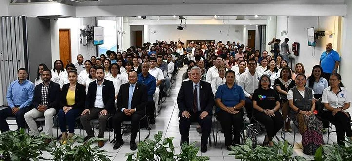 UV región Veracruz refuerza vínculos con sectores sociales