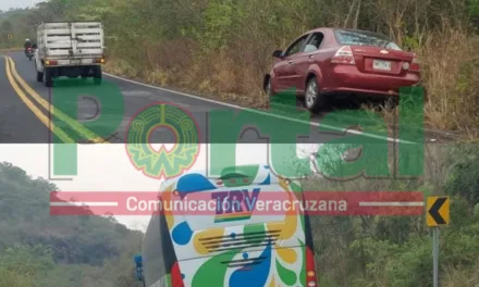 Accidente en la carretera Xalapa-Veracruz, camión TRV involucrado