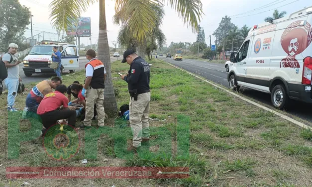 Derrapa motociclista a la altura del Fraccionamiento El Quetzal