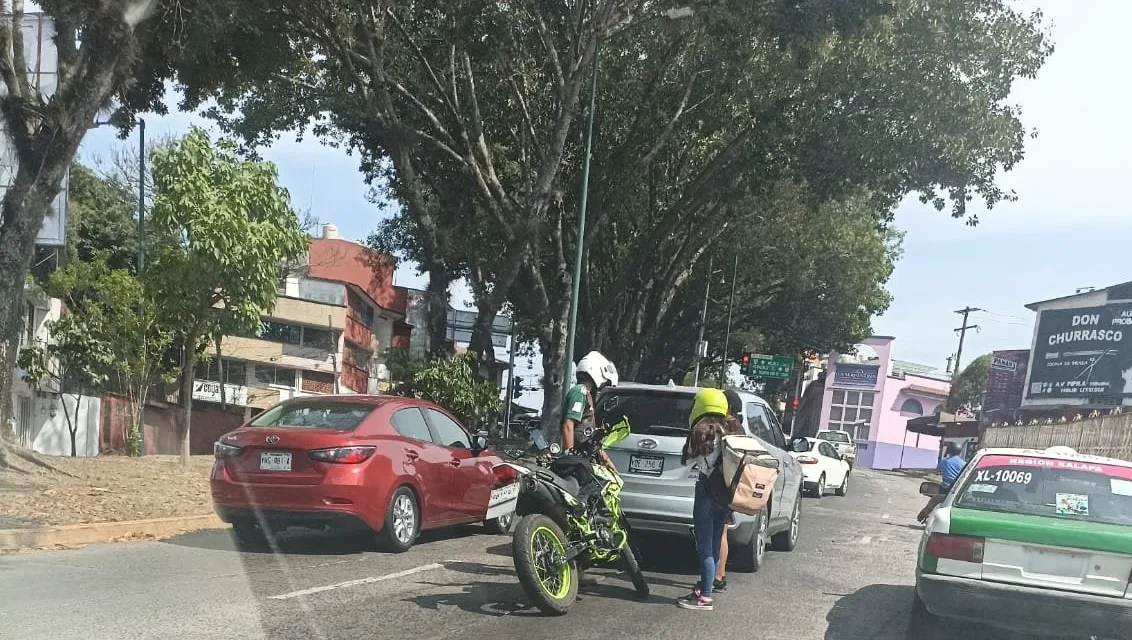 Accidente de tránsito en  al Av. Maestros Veracruzanos