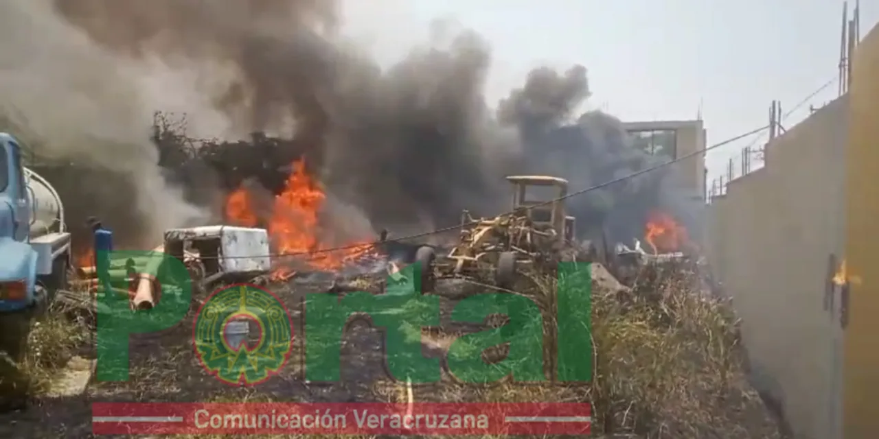 Video:Incendio en el Municipio de Emiliano Zapata, a la altura de El Lencero