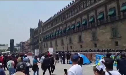 Provocación por las elecciones el ataque de ayer con petardos a Palacio Nacional por parte de los estudiantes: AMLO