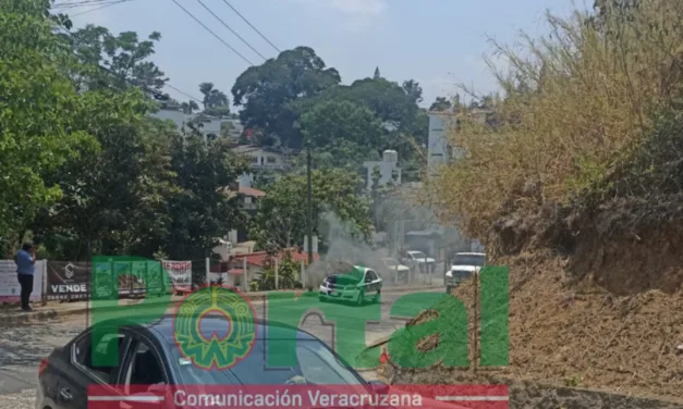 Se prende taxi en Pedregal de Las Animas