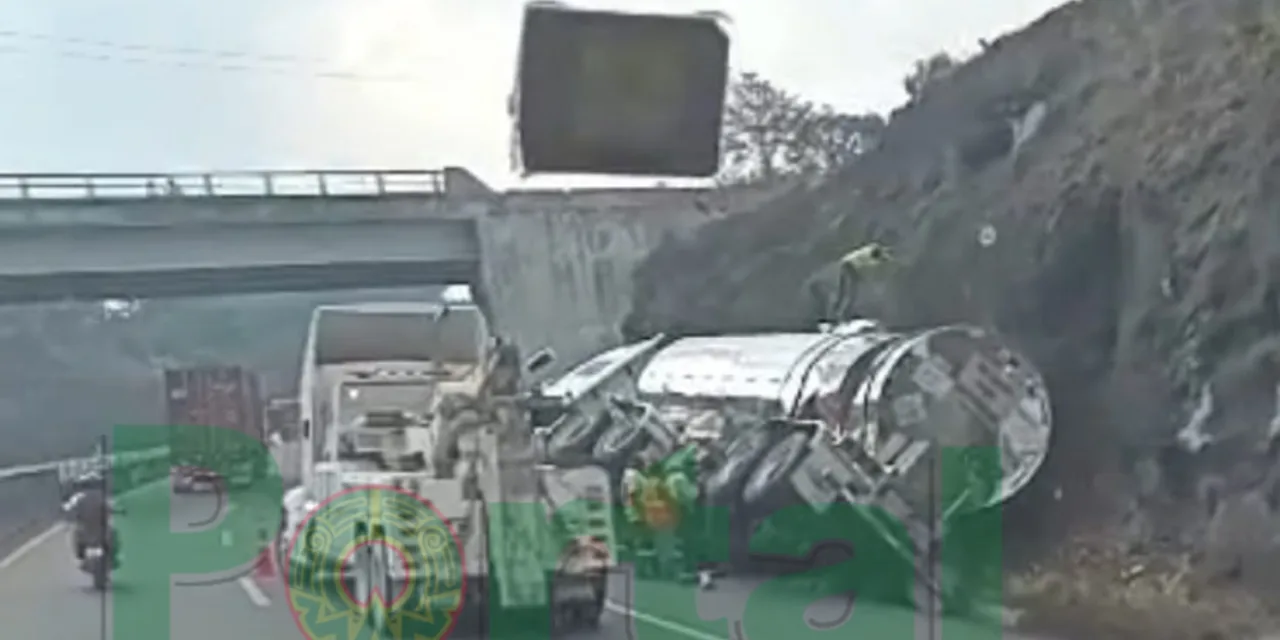 Accidente de pipa en la autopista Perote – Xalapa