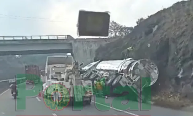 Accidente de pipa en la autopista Perote – Xalapa