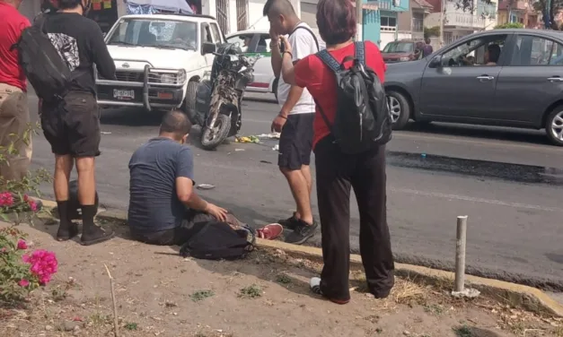 Motociclista lesionado en accidente de tránsito sobre la avenida Miguel Alemán