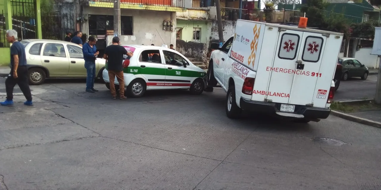 Chocan  taxi y Grúa  en Independencia y Chapultepec,