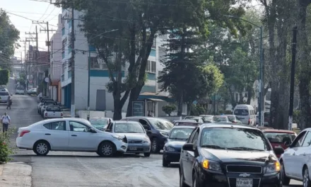 Accidente de tránsito en la Av. Miguel Alemán, Xalapa