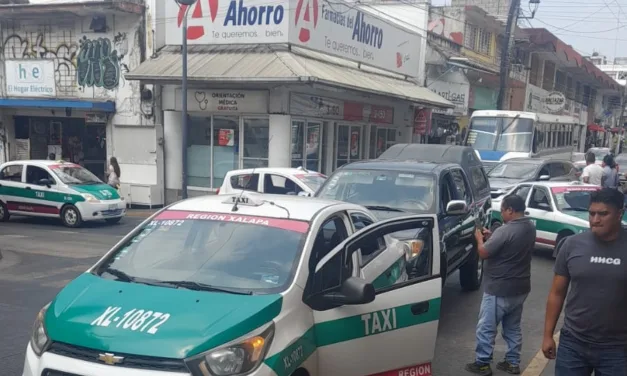 Accidente de tránsito en la zona centro de Xalapa