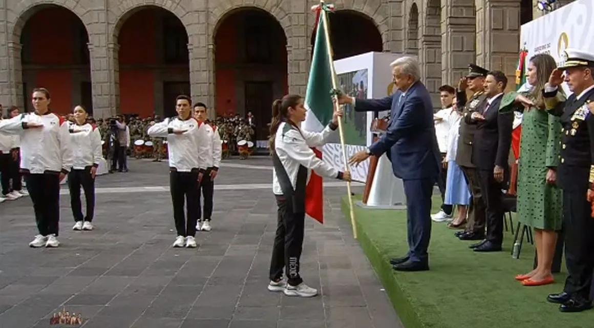 AMLO abandera a la delegación mexicana que asistirá a los Juegos Olímpicos en París