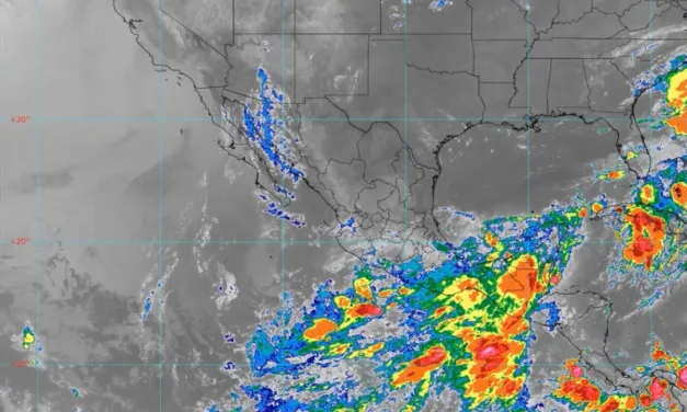 Posibles trombas en costas de Veracruz, la Península de Yucatán y el sureste de México