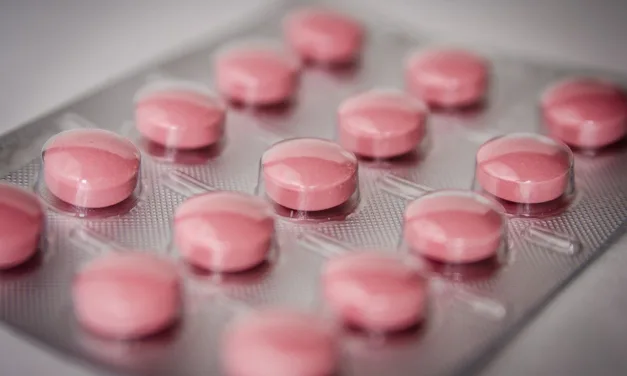 Medicamentos ‘chatarra’ ponen en riesgo la salud: farmacéutica