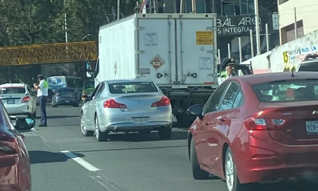 Accidente a la altura de Finanzas y otro en el puente Bicentenario, Xalapa