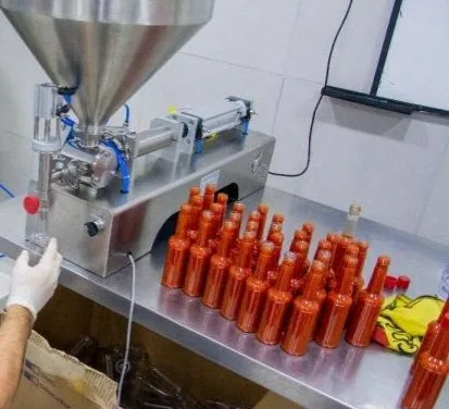 Incautan en Hong Kong metanfetamina enviada desde México camuflada como salsa picante