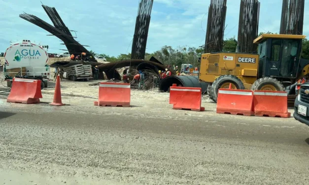COLAPSA ESTRUCTURA DEL TREN MAYA EN CHETUMAL, TRAS FUERTES LLUVIAS