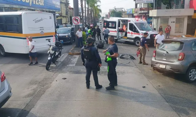 9 lesionados en accidente entre camión de pasajeros y dos vehículos en Córdoba