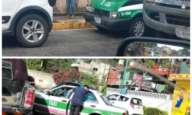 Dos accidentes esta mañana, taxis involucrados