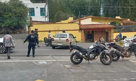 Accidente de tránsito en la entrada a Coatepec