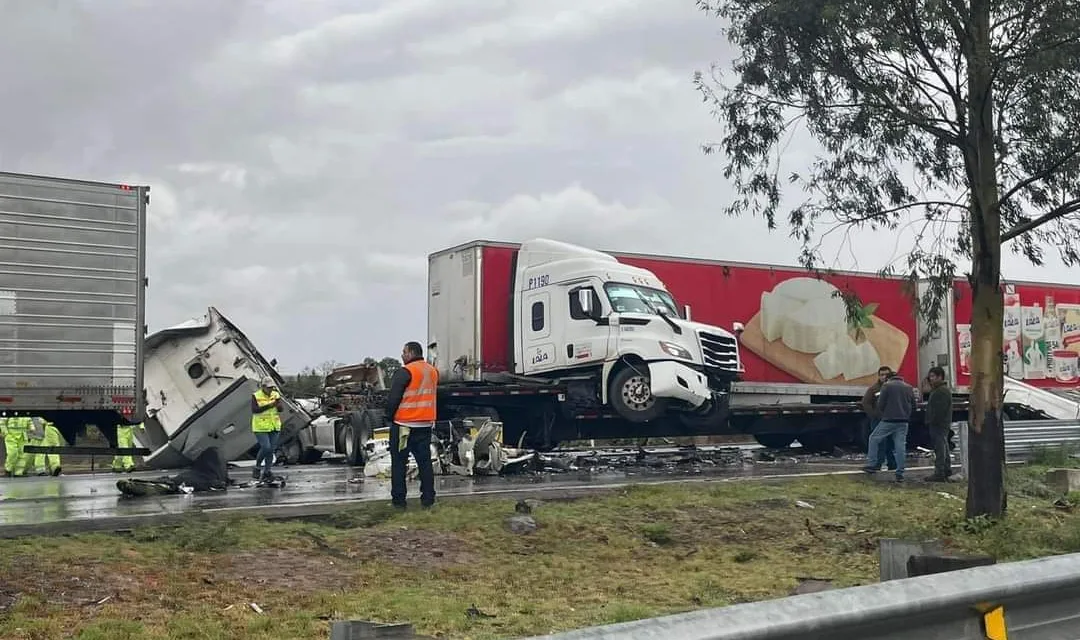 ACCIDENTE EN LA MÉXICO – QUERÉTARO DEJA VARIAS PERSONAS FALLECIDAS