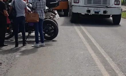 Accidente de tránsito en la avenida Antonio Chedraui Caram, Xalapa