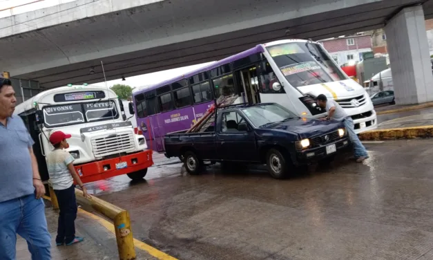 Tarde de accidentes en Xalapa