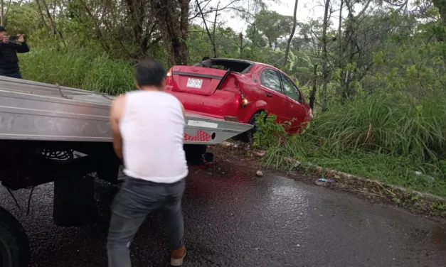 Accidente en el libramiento de Coatepec