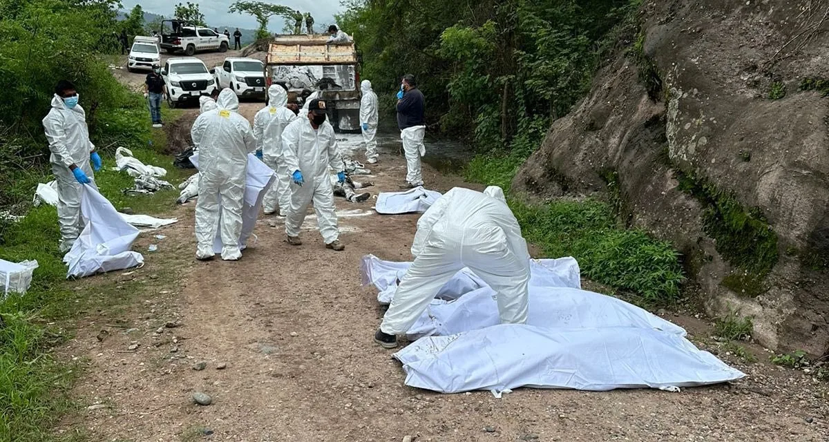 Autoridades federales confirman hallazgo de 19 cuerpos en Chiapas