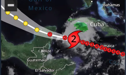 A unas horas de llegar a Quintana Roo, Beryl se degrada a huracán categoría 2