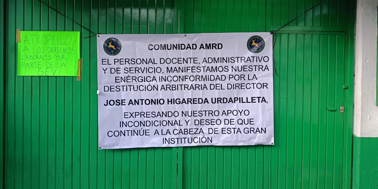 Toman las instalaciones de escuela Antonio María de Rivera, Xalapa