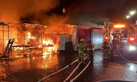 Se registra incendio en el Mercado Independencia de Morelia.