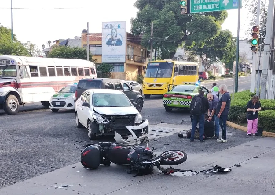 Motociclista lesionado en la avenida Manuel Ávila Camacho, Xalapa