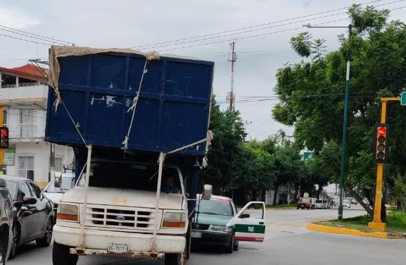 Accidente de tránsito en Lucio Blanco y Ruiz Cortines