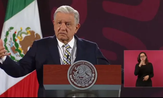 Soy presidente naco, chairo y no soy fifí, pertenezco al pueblo: AMLO