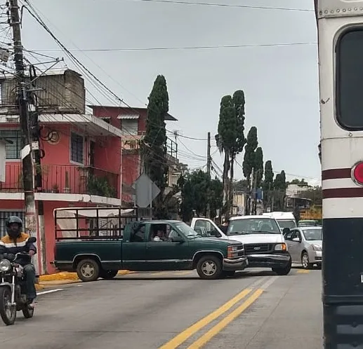 Accidente de tránsito en. La calle Bolivia, Xalapa