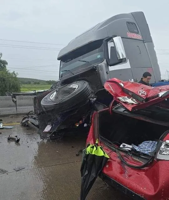 Accidente en la Autopista Puebla-Orizaba Provoca Cierre Total