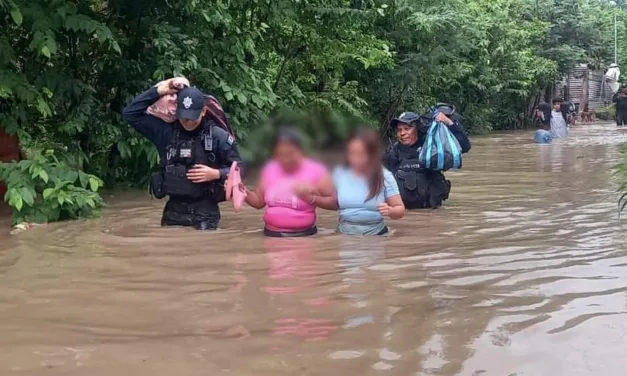 SE DESBORDA RÍO CAZONES EN VERACRUZ, SSP ACTIVÓ PLAN TAJÍN