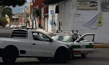Accidente de tránsito en la avenida Villahermosa, Xalapa