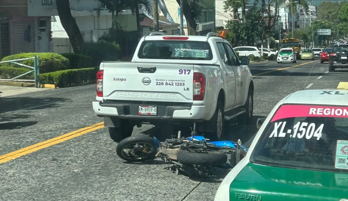 Accidente en la avenida Manuel Ávila Camacho, Xalapa