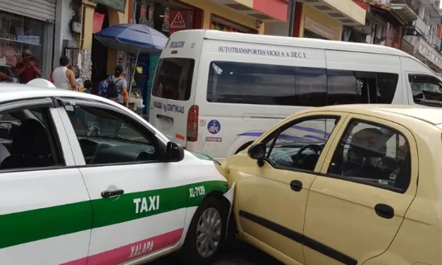 Accidente de tránsito en la zona centro de Xalapa