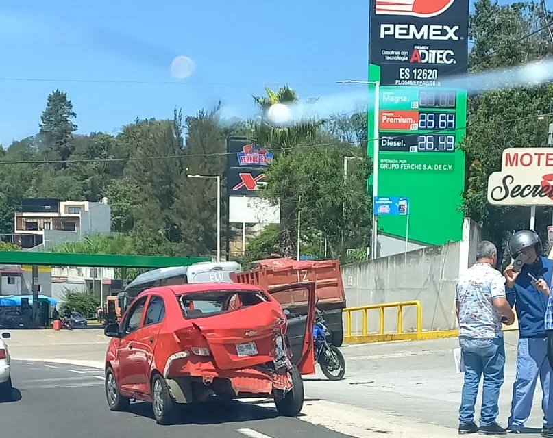 Accidente de tránsito en la carretera Xalapa-Coatepec