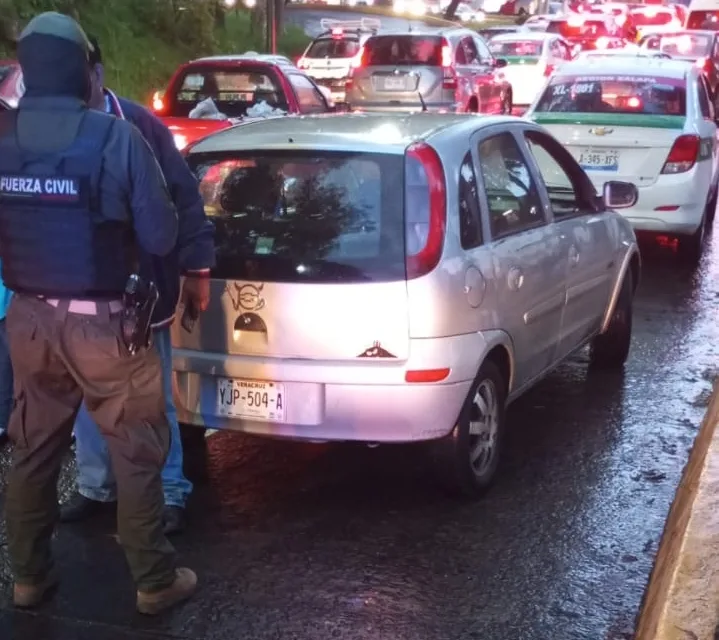 Detienen a conductor tras altercado vial  en Xalapa