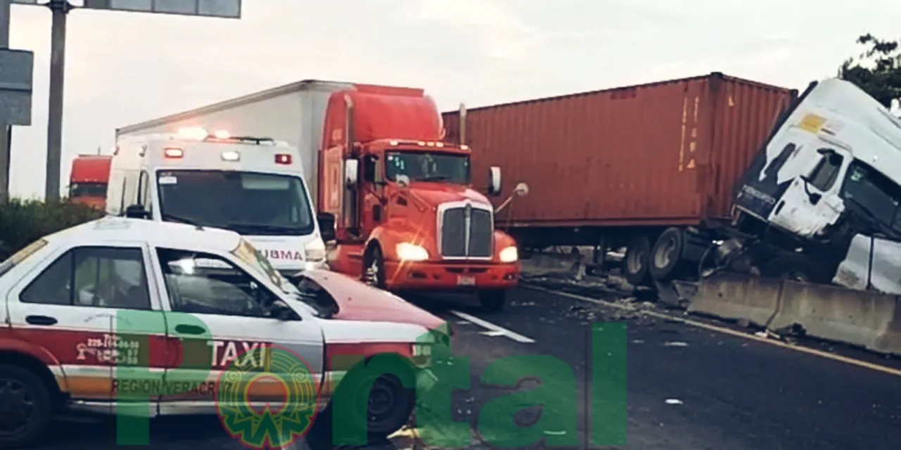 Accidente de tránsito en la autopista Cardel – Veracruz,