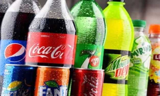 Estos son los refrescos más dañinos para la salud, según Profeco