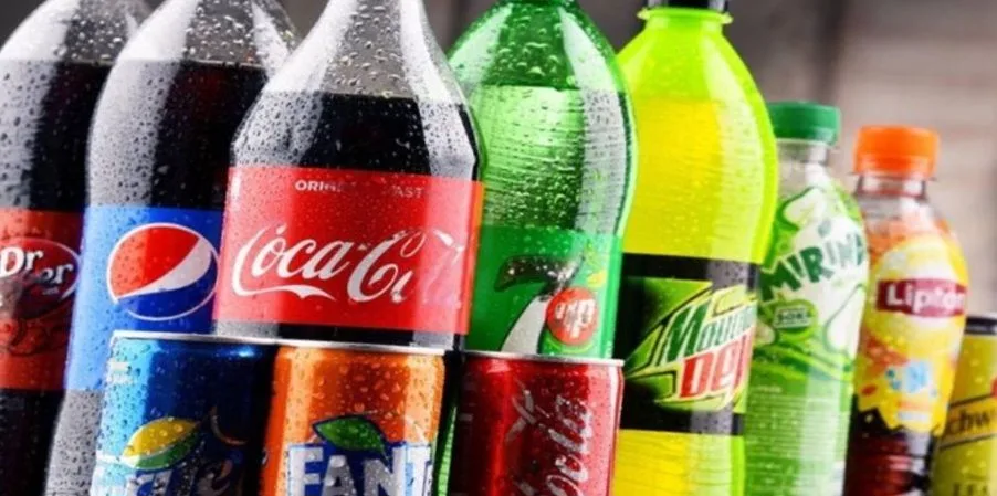 Estos son los refrescos más dañinos para la salud, según Profeco