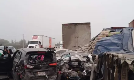Carambola en la carretera México-Querétaro,  varios heridos