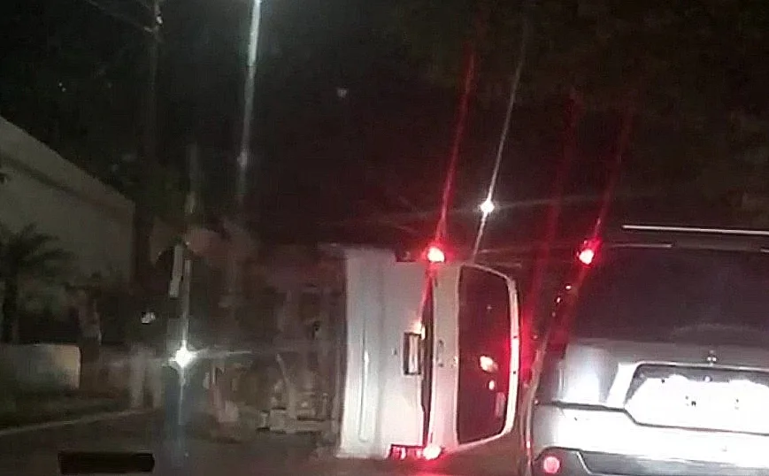 Se registra volcadura en la carretera Las Trancas – Coatepec