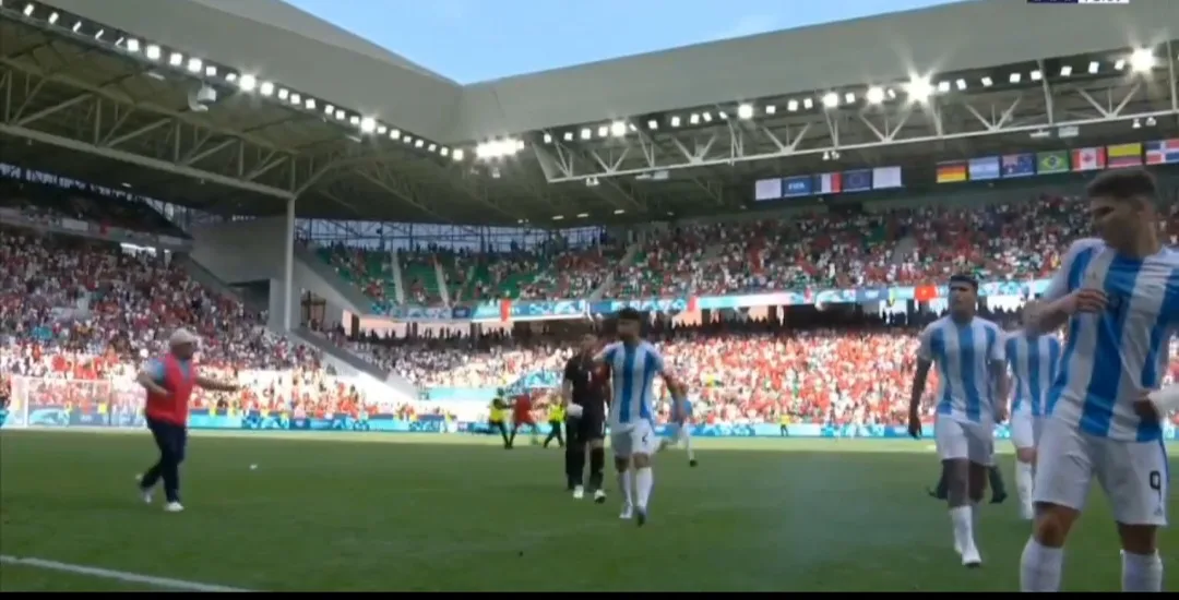 Video:Incidente en juegos Olímpicos durante juego Argentina-Marruecos